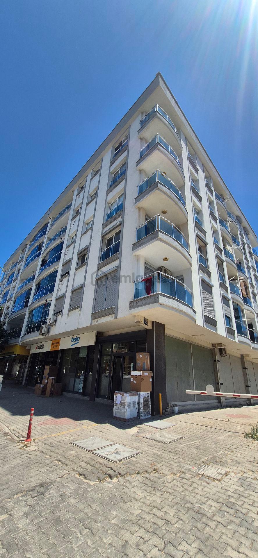 Bornova Da 3+1 Kiralık Geniş Daire - 6