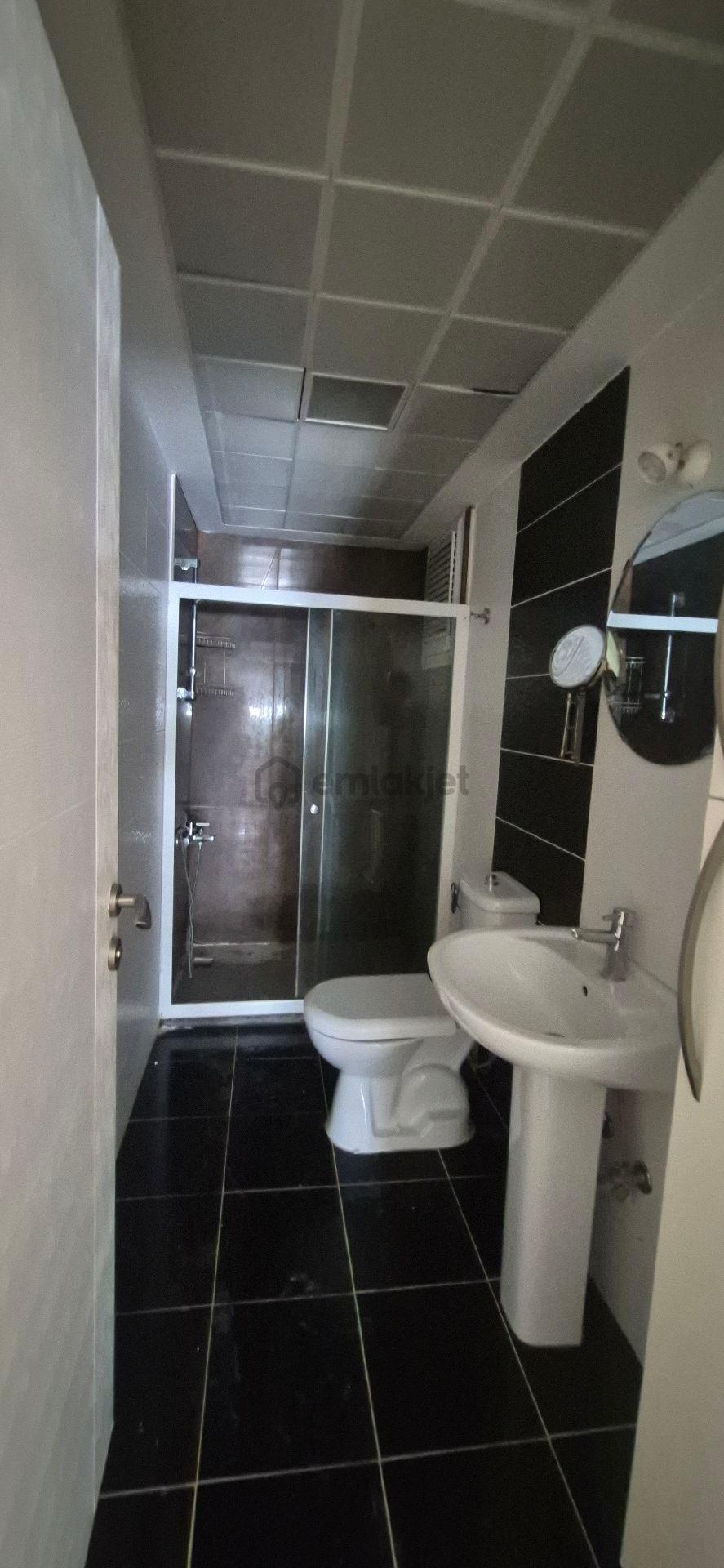 Bornova Da 3+1 Kiralık Geniş Daire - 20