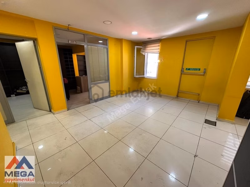 Rıhtımda Kadıköy Palas İş Hanında Ofis - 4