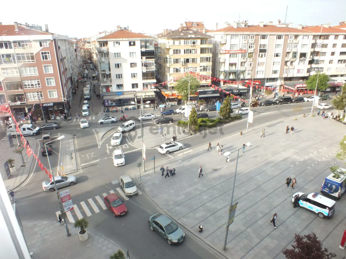 Çorlu Reşadiye'de Meydan Manzaralı Satılık 2+1 Daire - 14