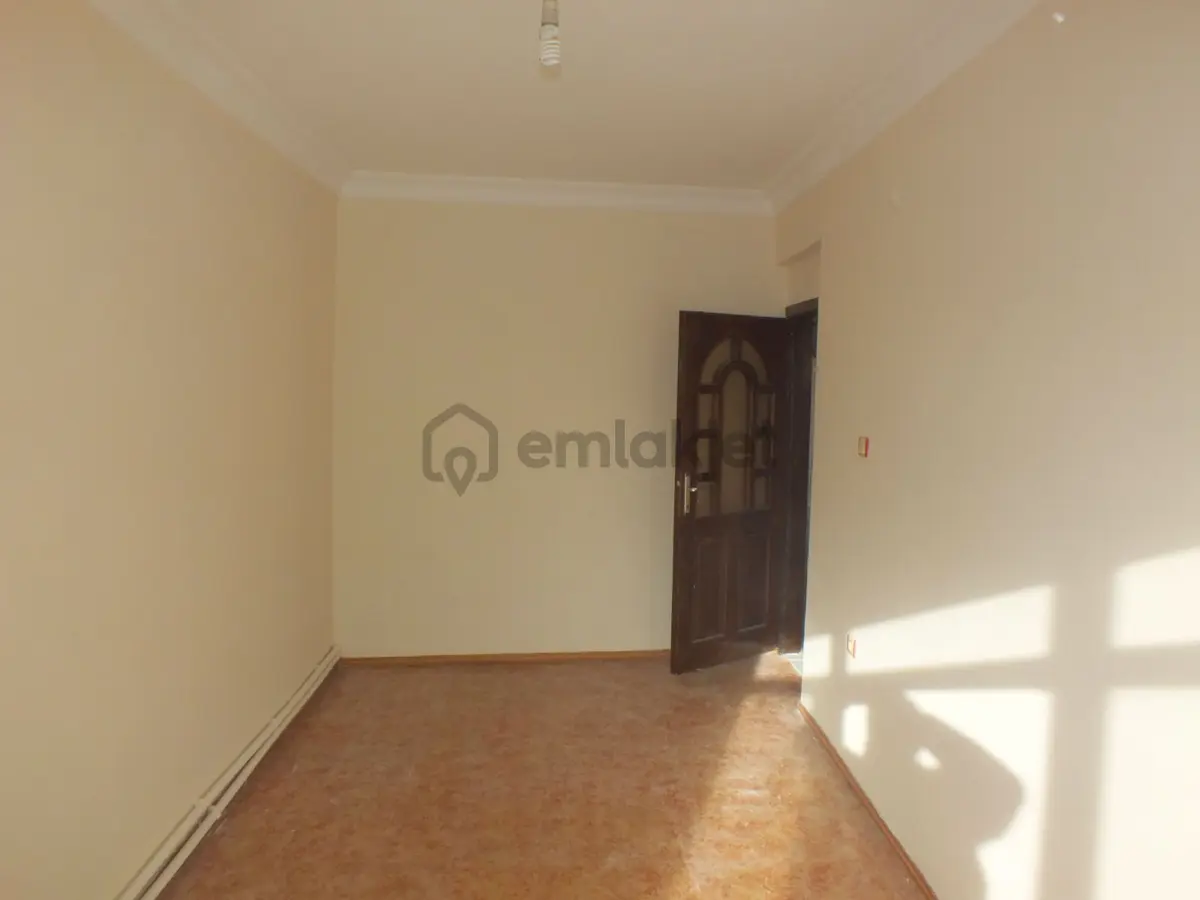 Çorlu Reşadiye'de Meydan Manzaralı Satılık 2+1 Daire - 12