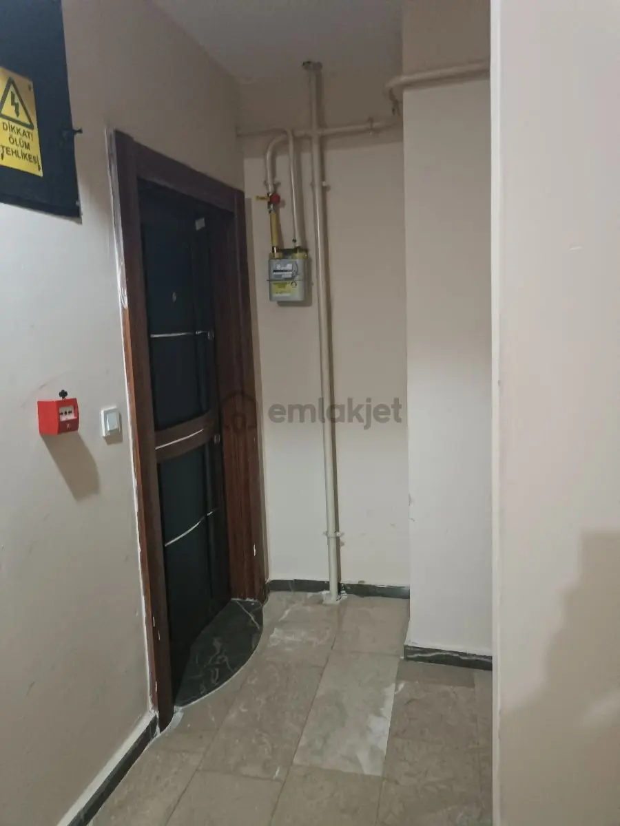 Asansörlü Yeni Binada 1+1 Balkonlu Kiralık Daire - 6