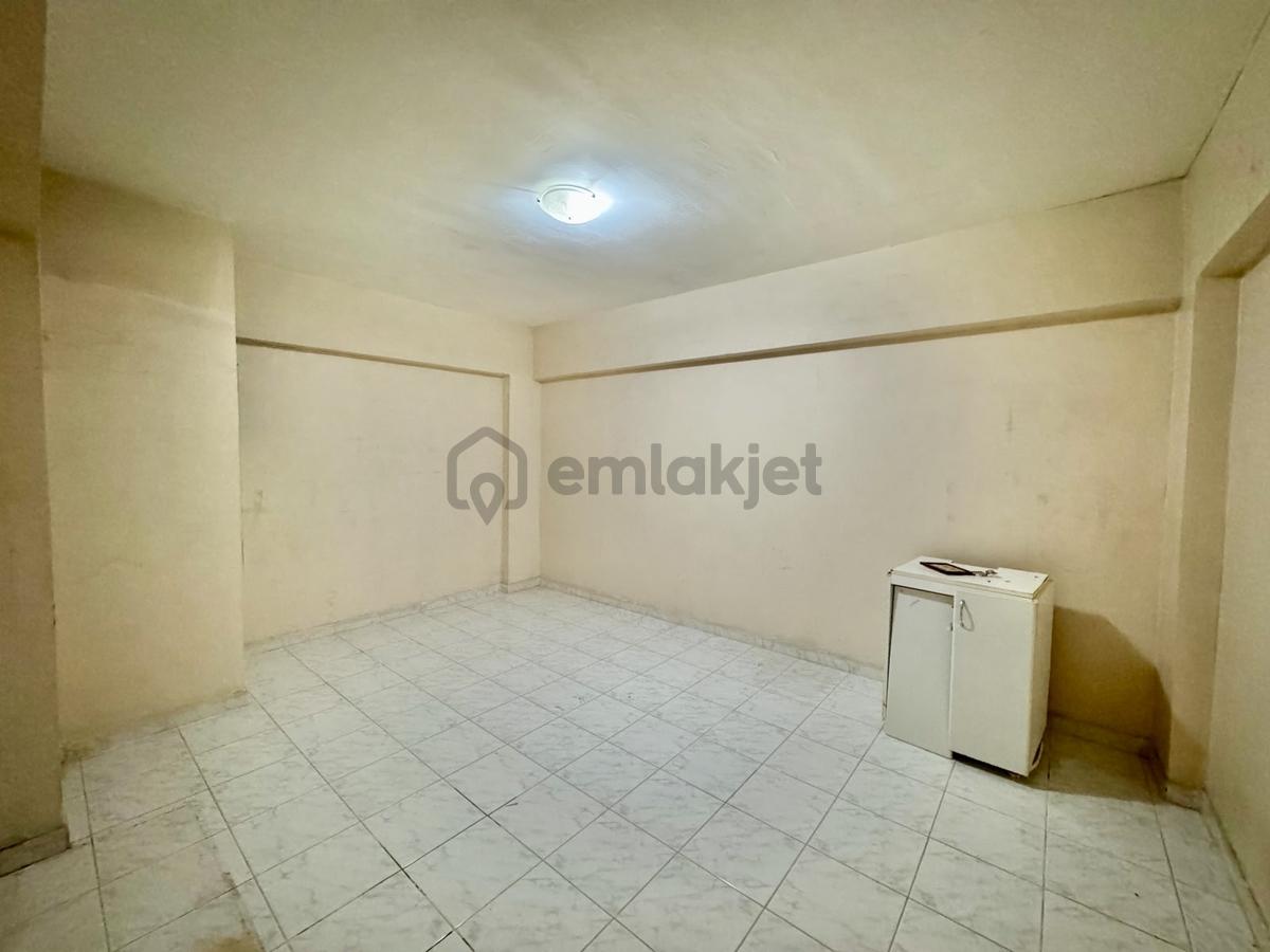 Bağlarbaşı'nda Satılık 3+1 Daire (10m2 Kilerli) - 10