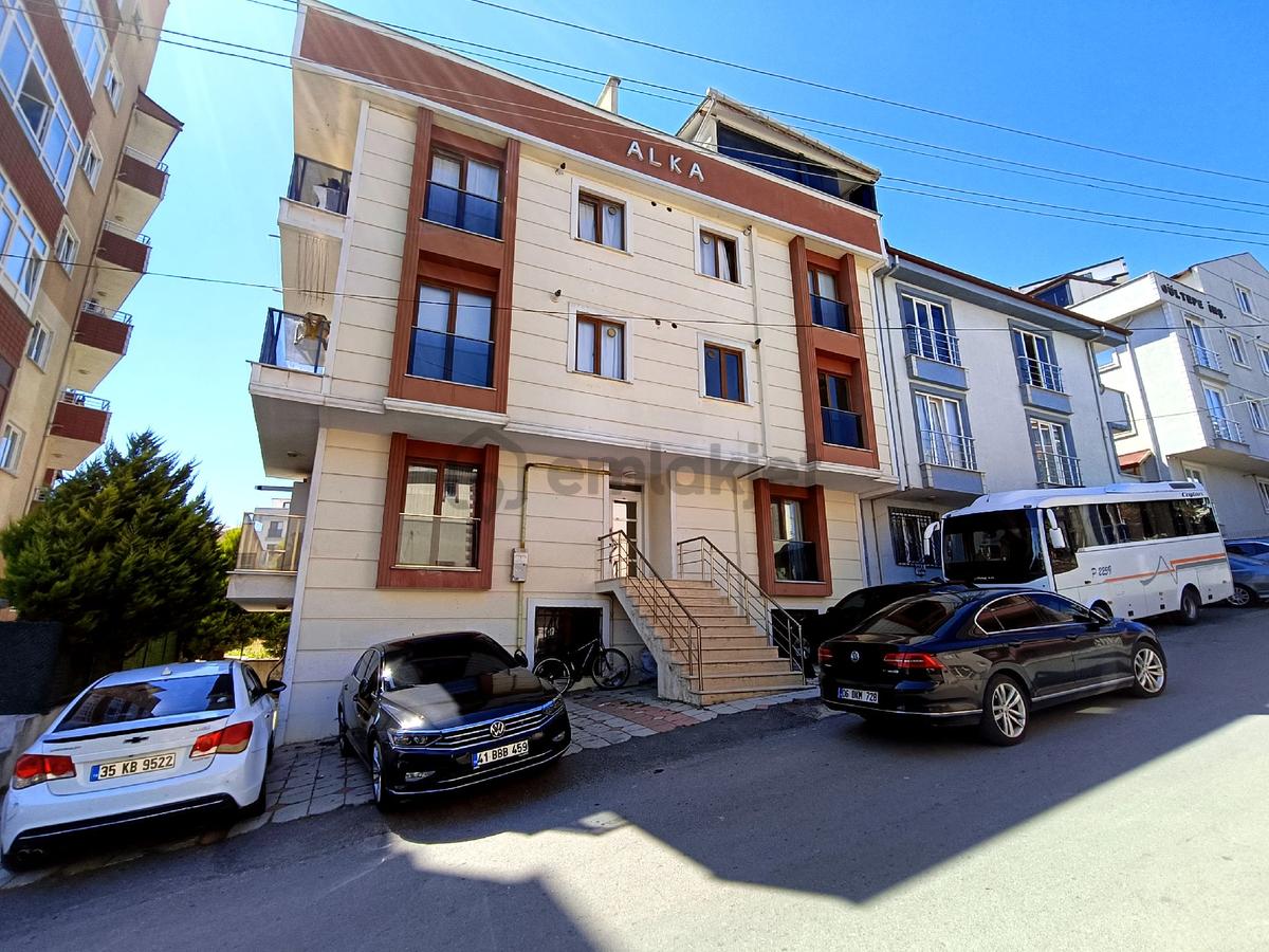 Gebze Gaziler Mah. 2+1 Ara Kat Daire - 10