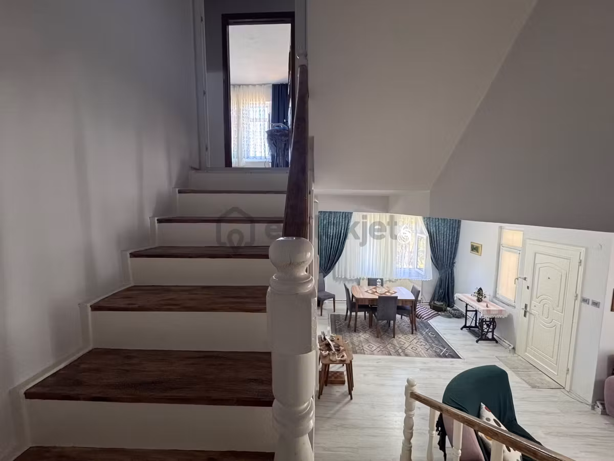 Bulut Emlaktan Anayolun Altı Denize400 M Satılık Triplex Villa - 28