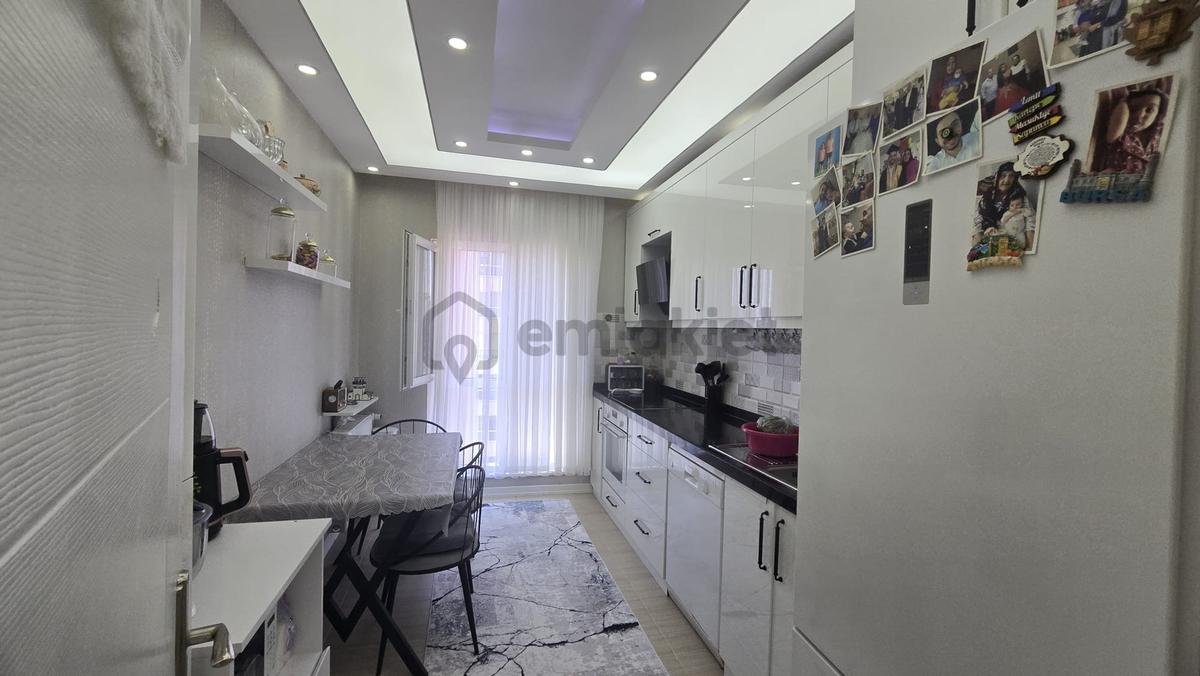 E-5 Metrobüse Yakın Mesafede 2+1 Full Yapılı Satılık Daire - 31