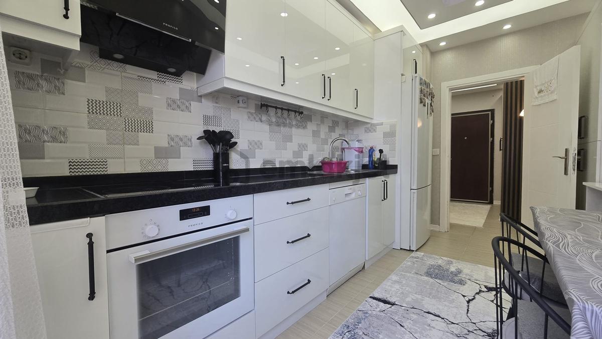 E-5 Metrobüse Yakın Mesafede 2+1 Full Yapılı Satılık Daire - 28
