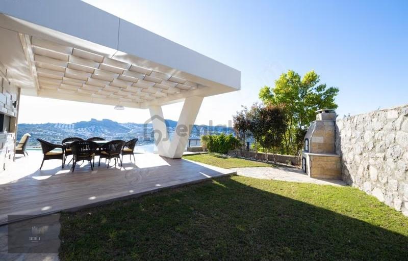 Gündoğan'da Deniz Manzaralı, Lüks Kiralık Villa - 23