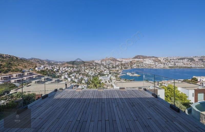 Gündoğan'da Deniz Manzaralı, Lüks Kiralık Villa - 24