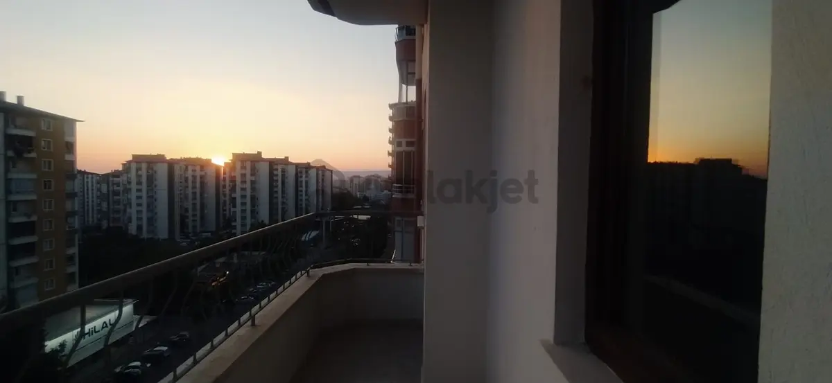 Talas Halefhoca Anacadde Üstü 3+1 Kiralık Daire