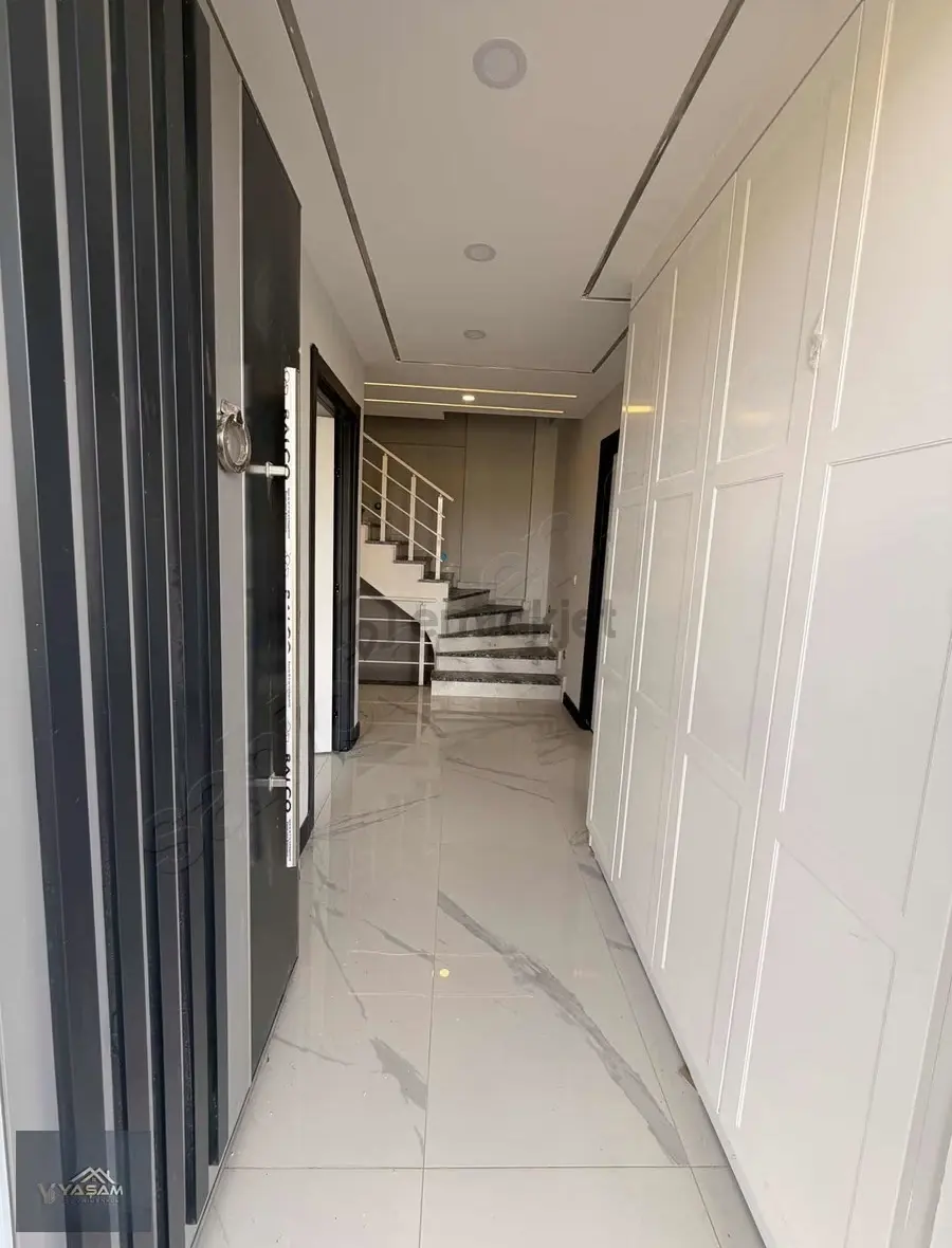 5+1 175m2 Sıfır Lüks Villa!! - 3