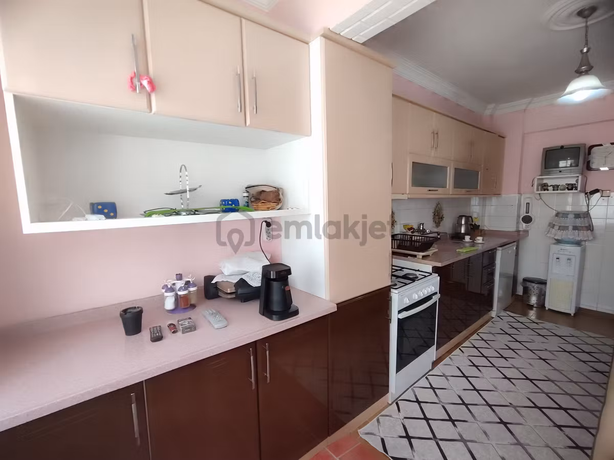 Kardeşten Akçay Salı Pazarı Civarı Denize 300 Mt. Geniş 2+1 Daire - 6