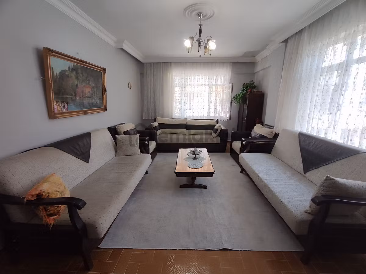 Kardeşten Akçay Salı Pazarı Civarı Denize 300 Mt. Geniş 2+1 Daire - 10