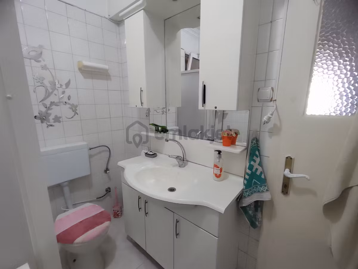 Kardeşten Akçay Salı Pazarı Civarı Denize 300 Mt. Geniş 2+1 Daire - 26