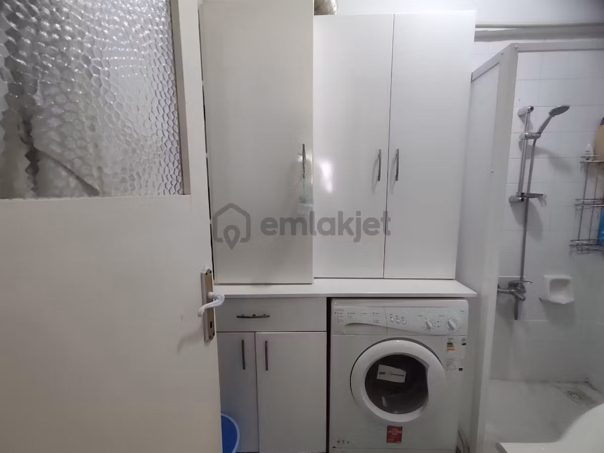 Kardeşten Akçay Salı Pazarı Civarı Denize 300 Mt. Geniş 2+1 Daire - 24
