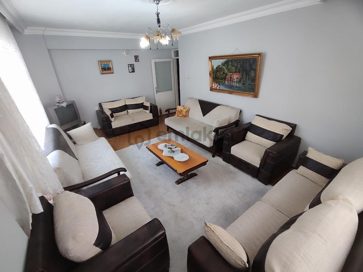 Kardeşten Akçay Salı Pazarı Civarı Denize 300 Mt. Geniş 2+1 Daire - 12