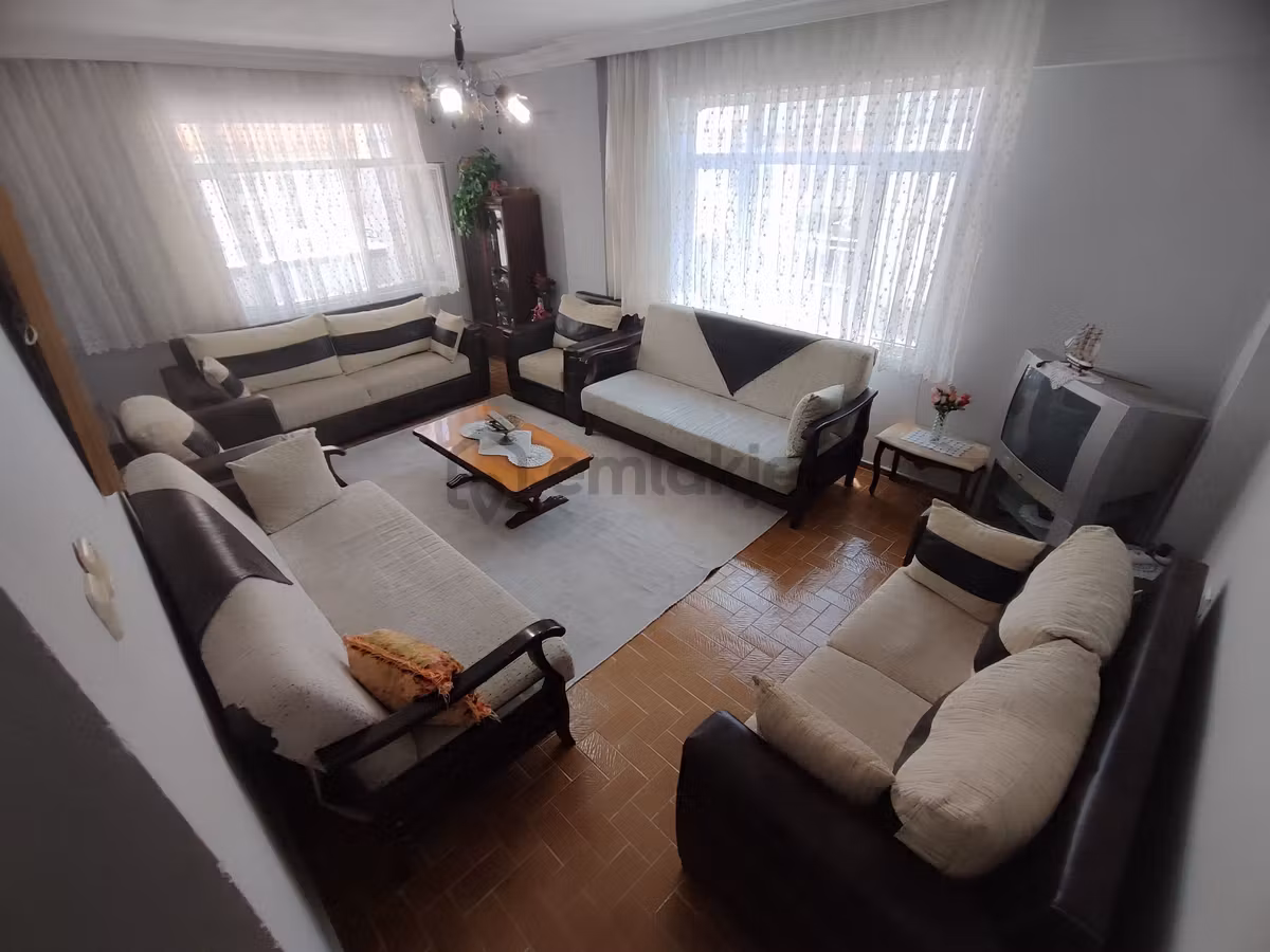 Kardeşten Akçay Salı Pazarı Civarı Denize 300 Mt. Geniş 2+1 Daire - 15
