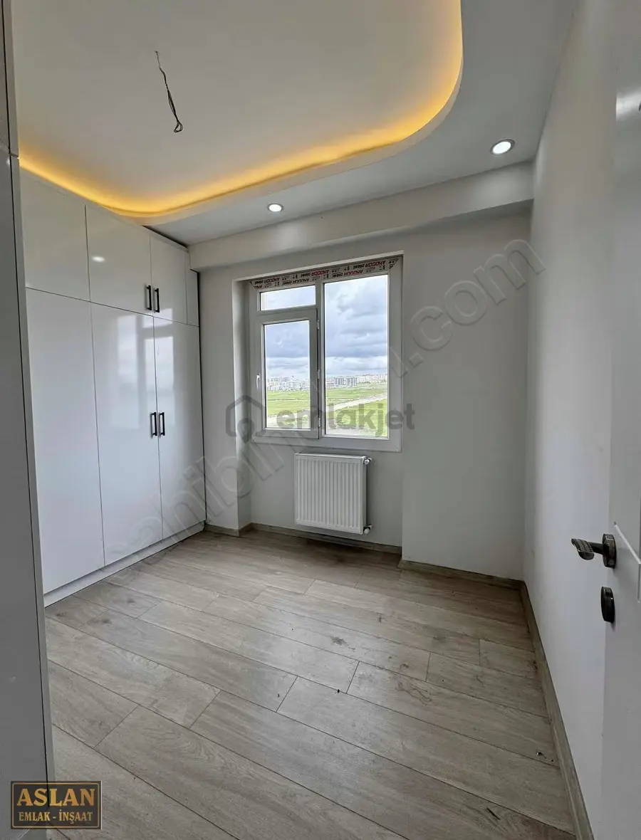 Salih Aslandan Batıkentte Acilll 4 Oda Daire - 9