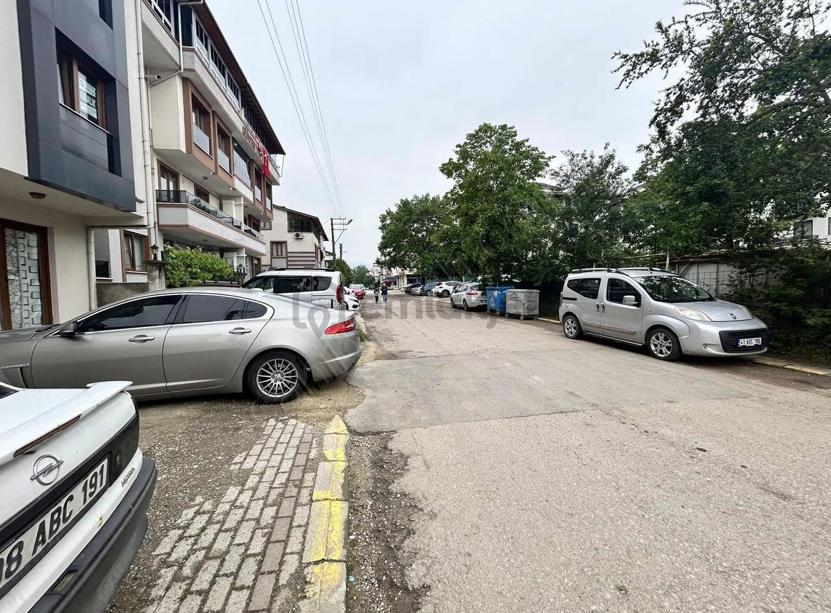 Kartepe Ataevler Mh'de 2+1 Satılık Daire - 8