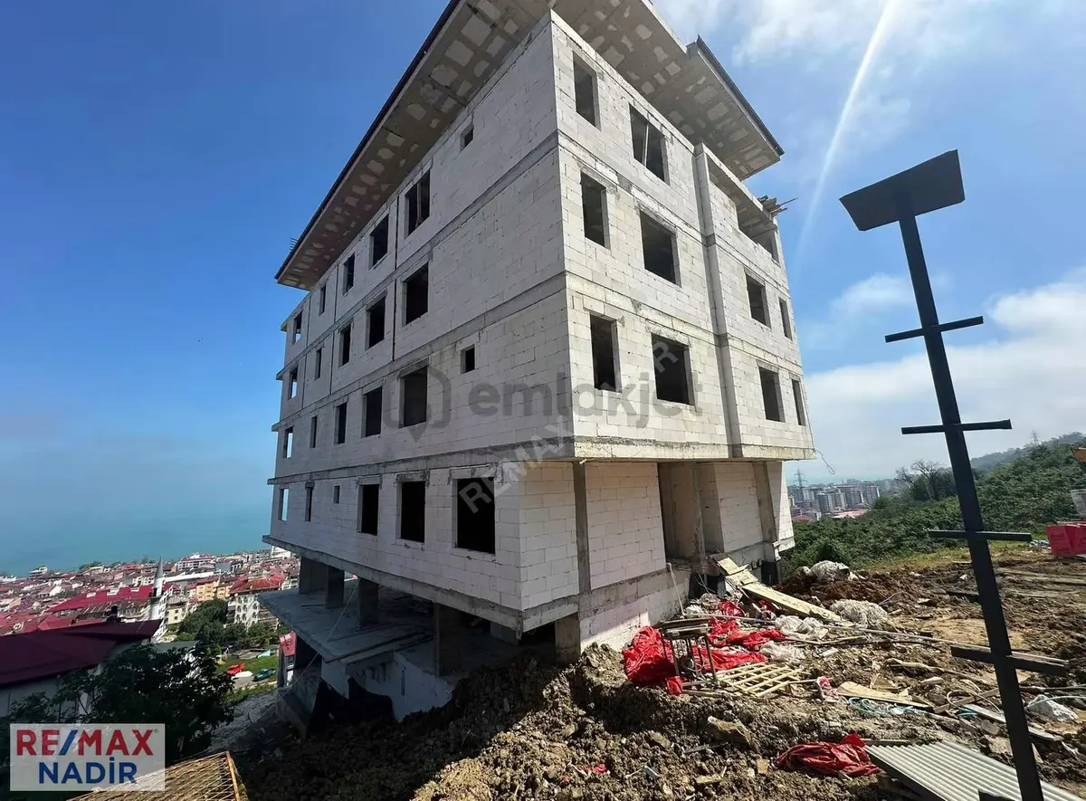 Bulancakta Ferah, Manzaralı, Ebeveyn Banyolu 3+1 - 5