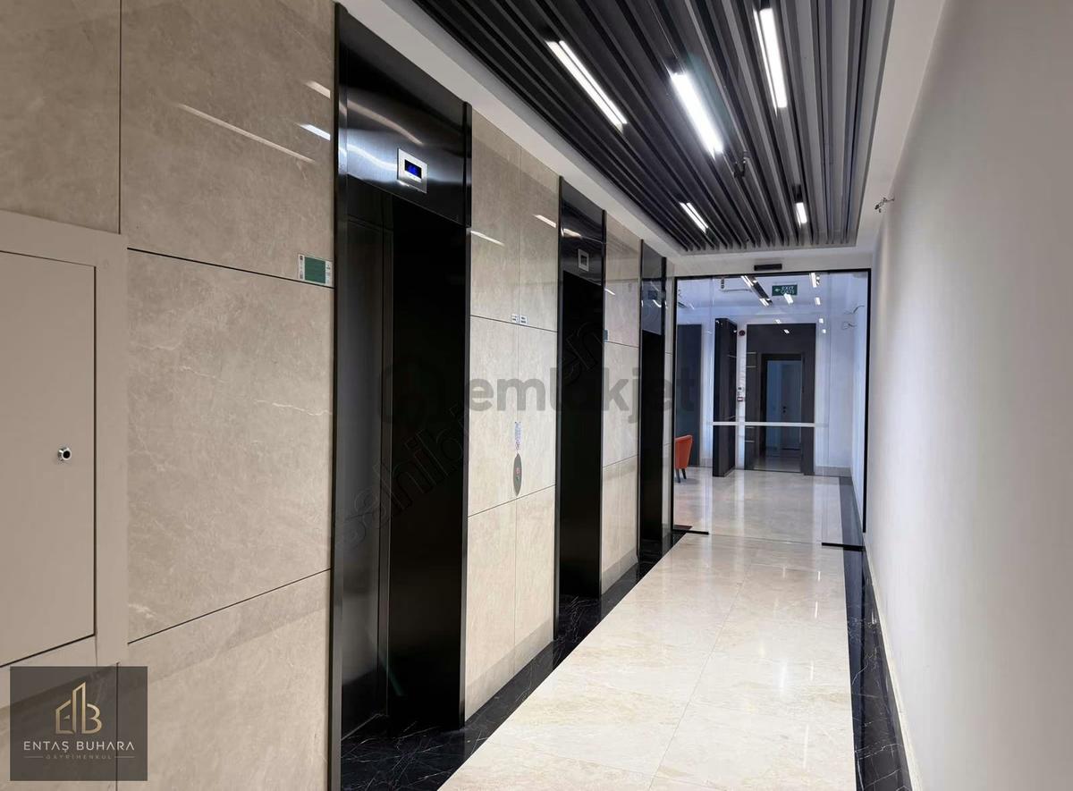 Neonya Sitesinde Yüksek Şerefiyeli Geniş Satılık 2+1 Daire