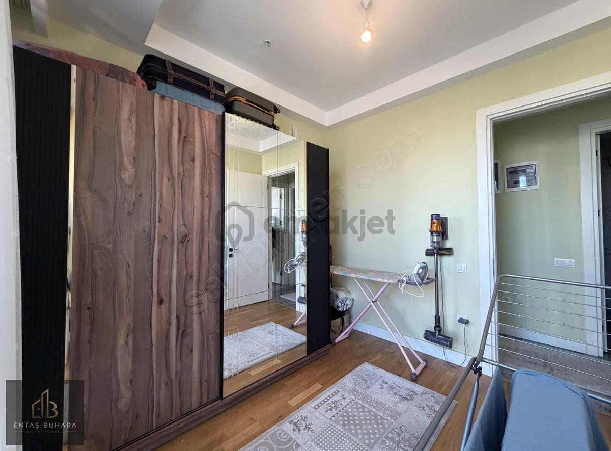 Neonya Sitesinde Yüksek Şerefiyeli Geniş Satılık 2+1 Daire - 8