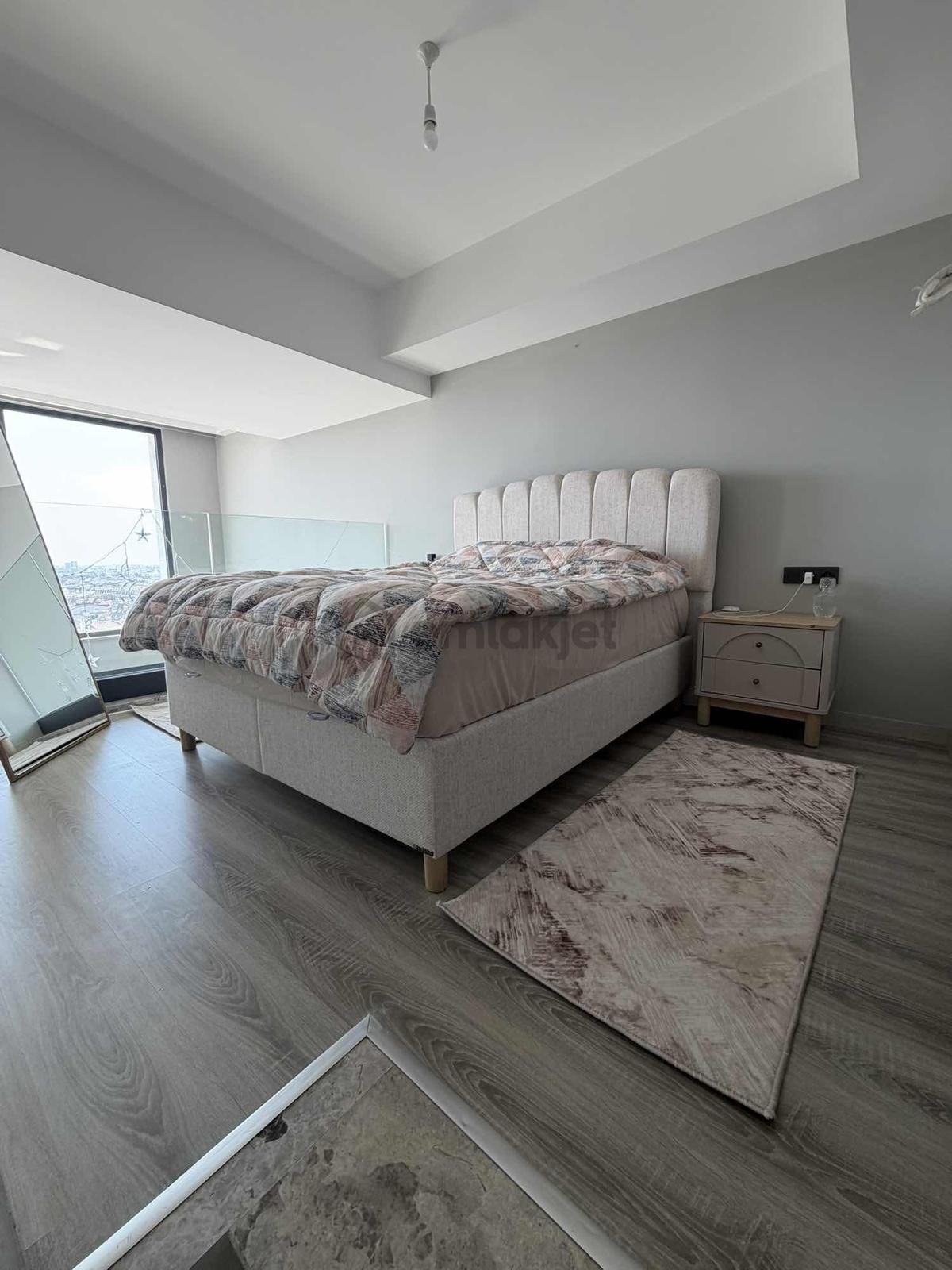 Sakarya Blv.de 93 M² Teraslı Loft 1+1 Daire - 2