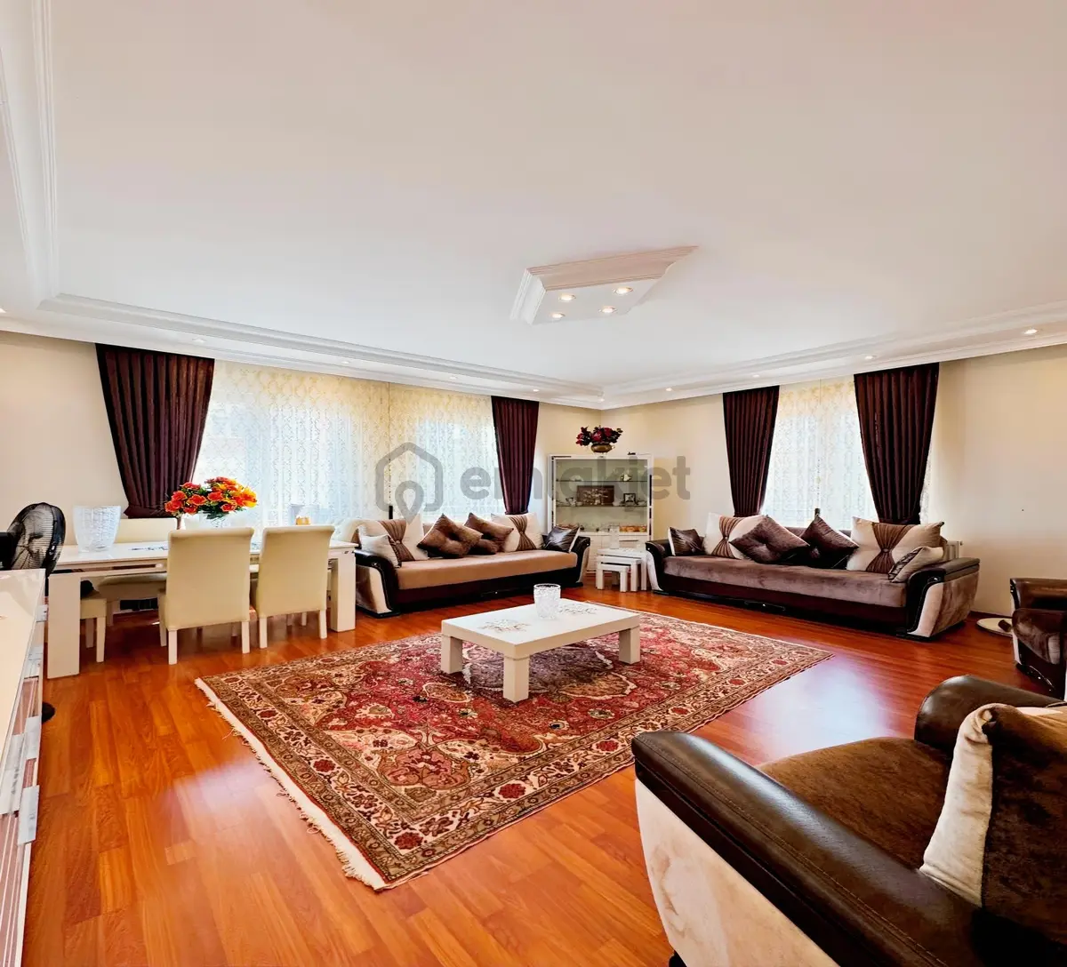 Barış Mahallesinde Kısa Katlı 3+1 Satılık Daire - 12