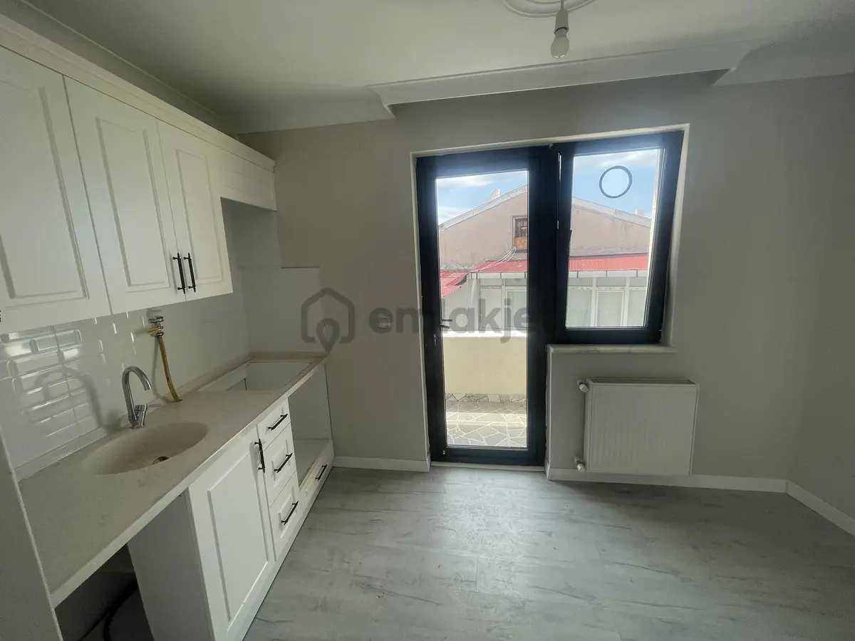 3 Nolu Erdoğdu 'da Kiralık 2+1 Daire - 16