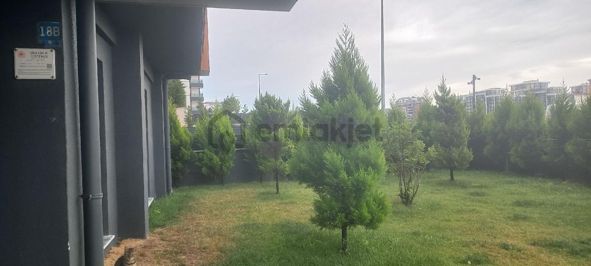 Lüks Semtte Lüks Kiralık Rezidans - 23