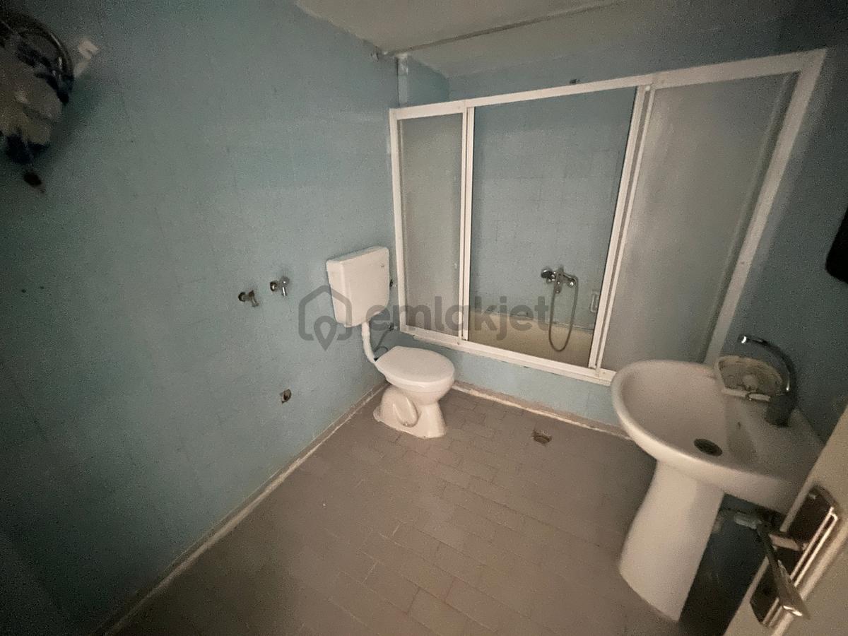 Ulus Caddesinde Kiralık Geniş 2+1 Arakat Daire - 18