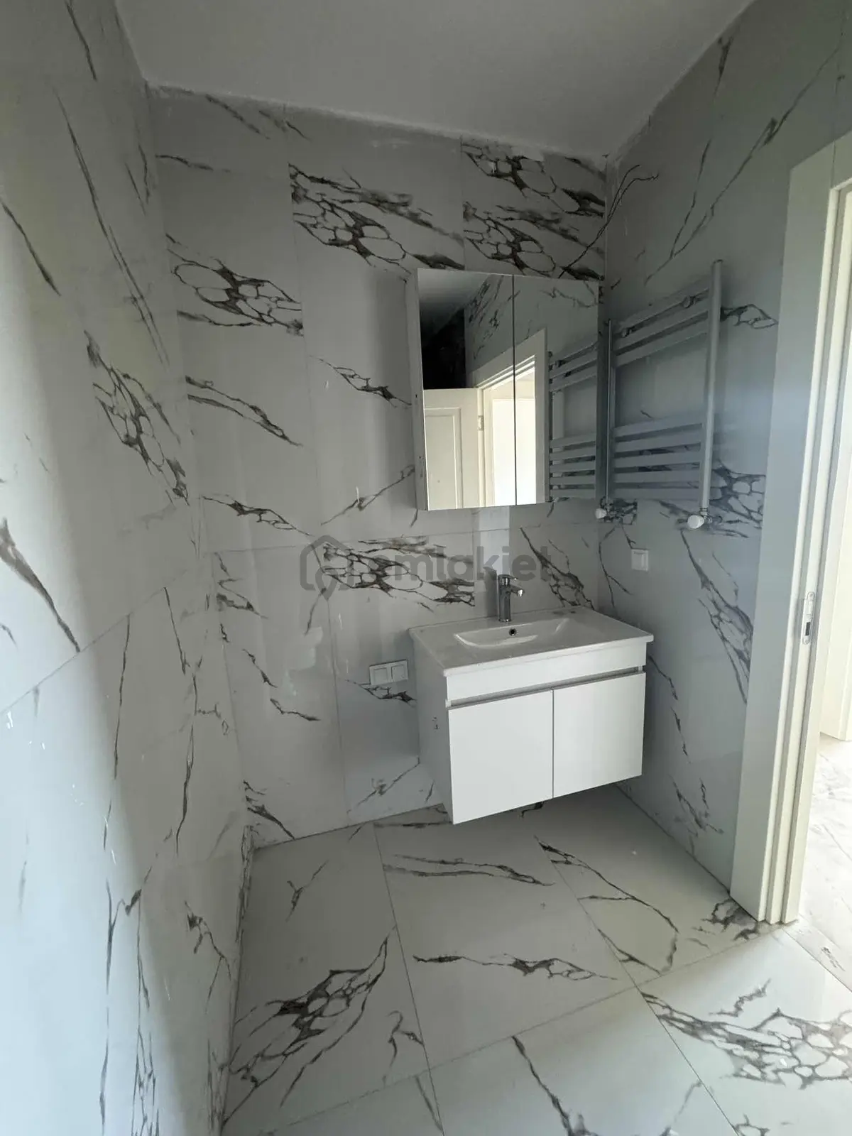Kartal Uğurmumcu Satılık 2+1 Ebeveyn Banyolu 85m2 Net Daire - 14