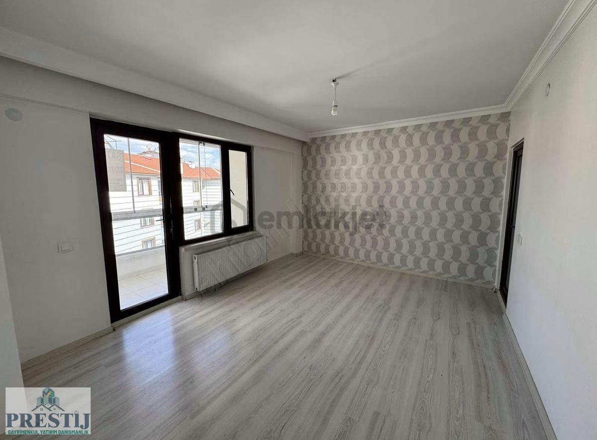4+1 Asansörlü Köşe Konumlu Site İçinde Satılık Daire - 17