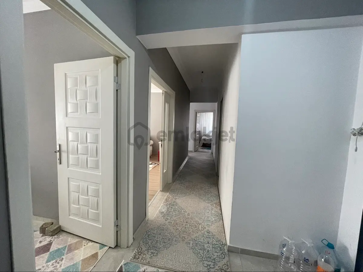 Acilsatılık! Metrobüse Yürüme Mesafesinde Aile Sitesi 3+1 - 8