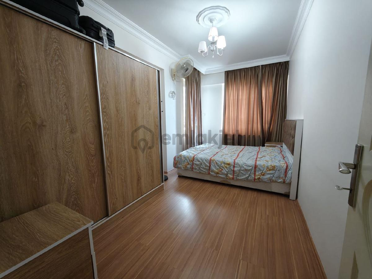 Tramvaya Cephe Satılık 3+1 Daire - 4