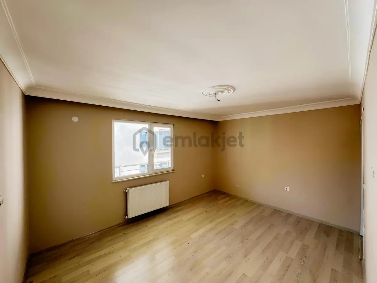 Mükkemel Lokasyonda Kiralık 3+1 Daire - 3