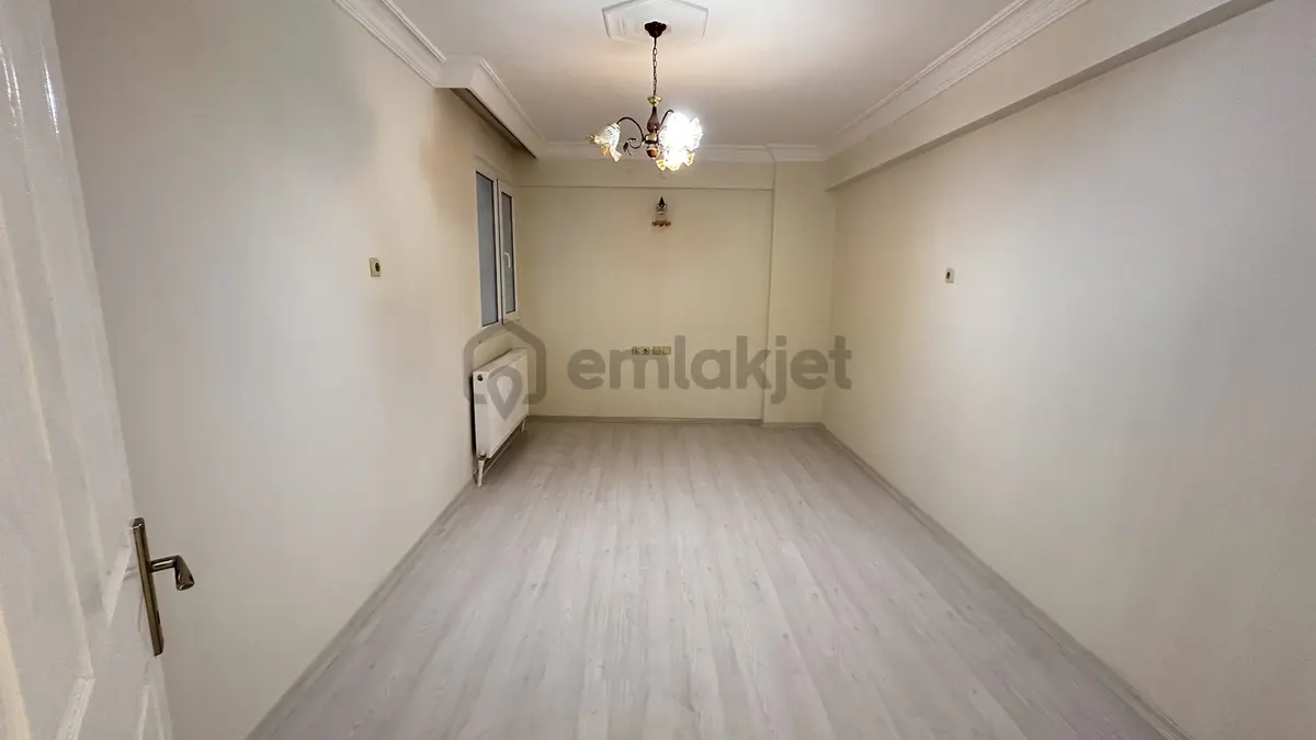 Kurtuluş Mah Satılık 4+1 Daire - 14