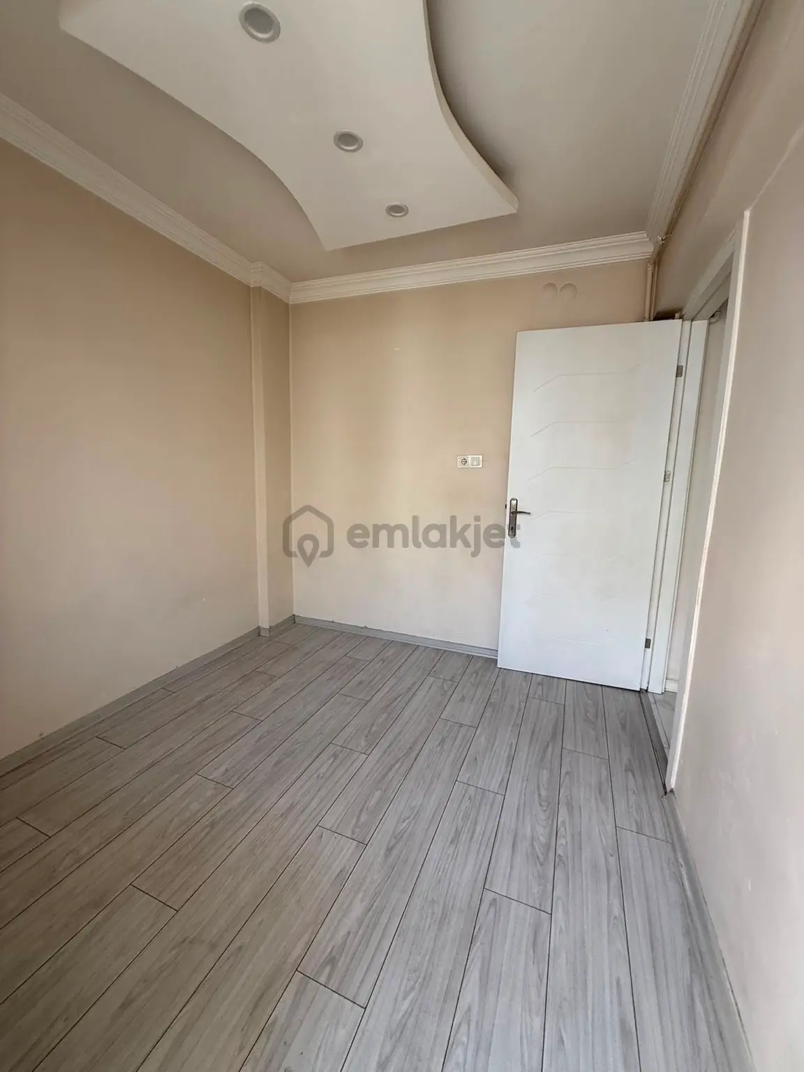 Akın Emlak’tan 3+1 110m2 Full Lüx Tadilatlı Ara Kat Daire - 21