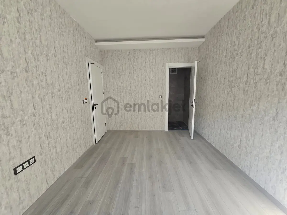 Beylikdüzü Sarraf'tan Metrobüse 10 Dk 2+1 Geniş Daire - 31