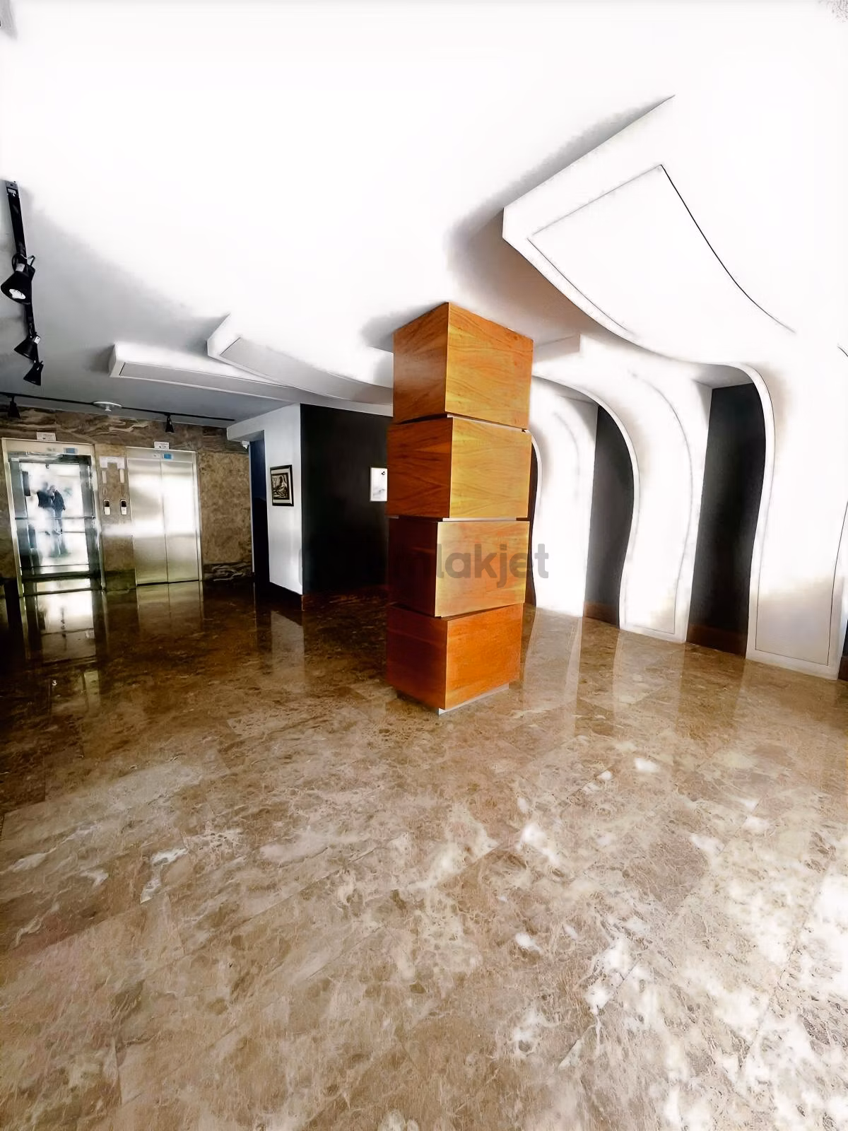 Gürselpaşa Mh Begoviç Bulvar Üzerı 4 + 2 Satılık Daıre - 31