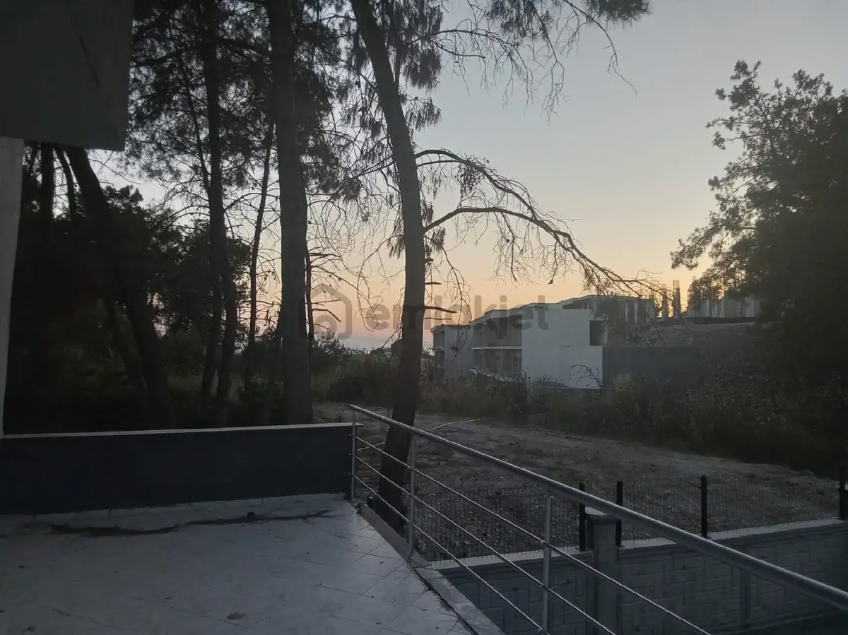 Soğucak'ta Müstakil Ev Ve Arsası - 3