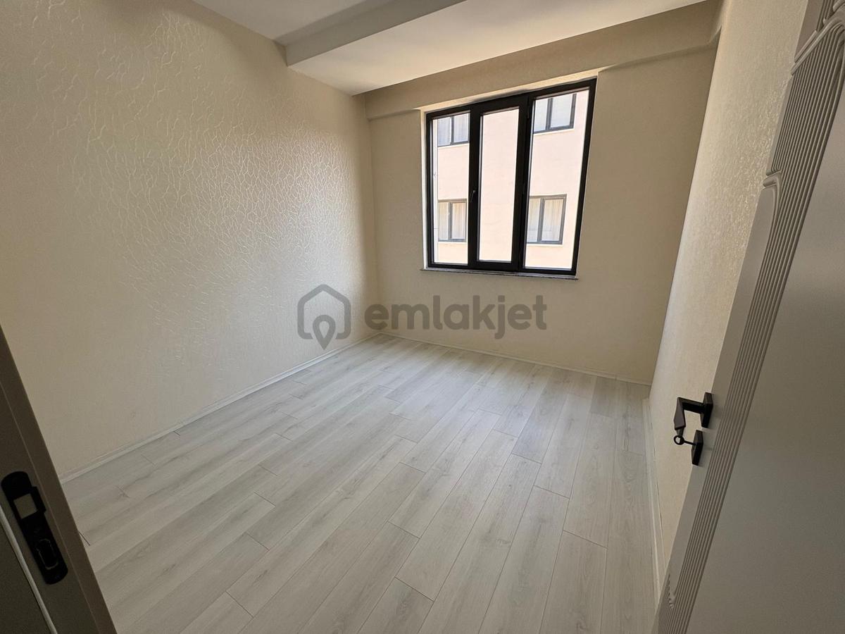 Beykent'te Merkezi Konum'da Satılık 2.5+1 Daire - 13