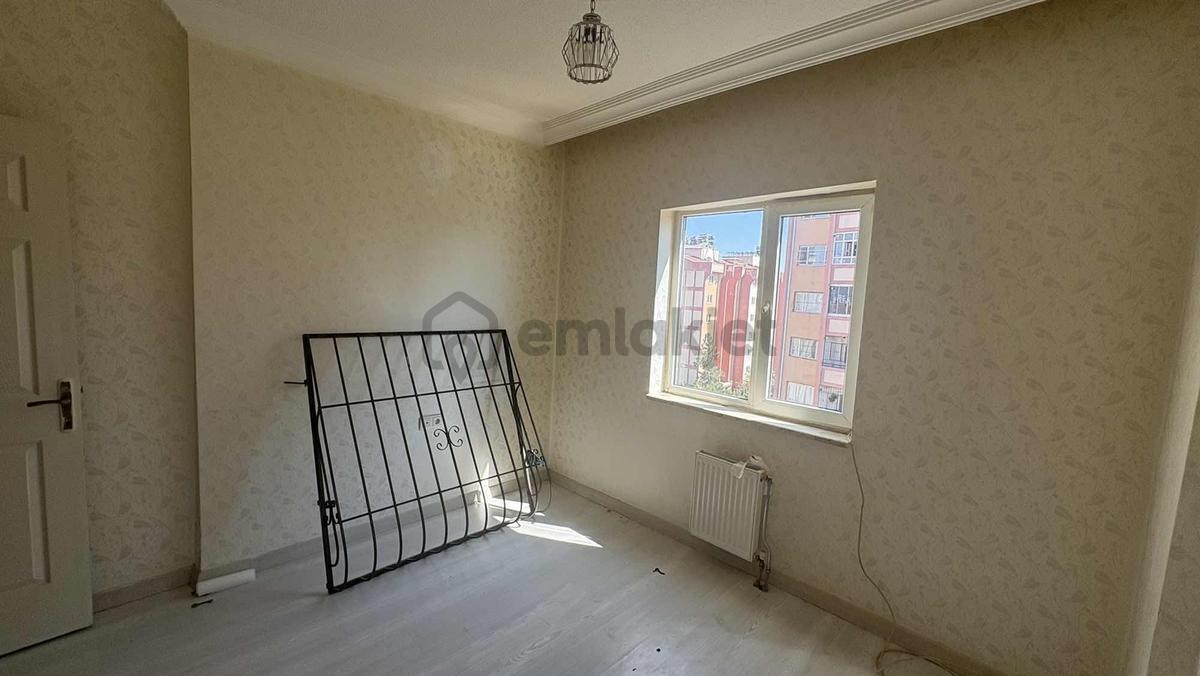 Beykent'te Kiralık 2+1 Daire - 15