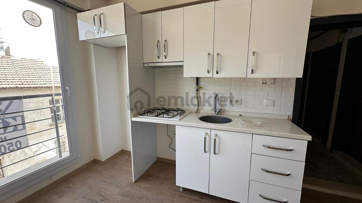Çolak İbrahim Bey 'de 1+1 Kiralık Daire - 4