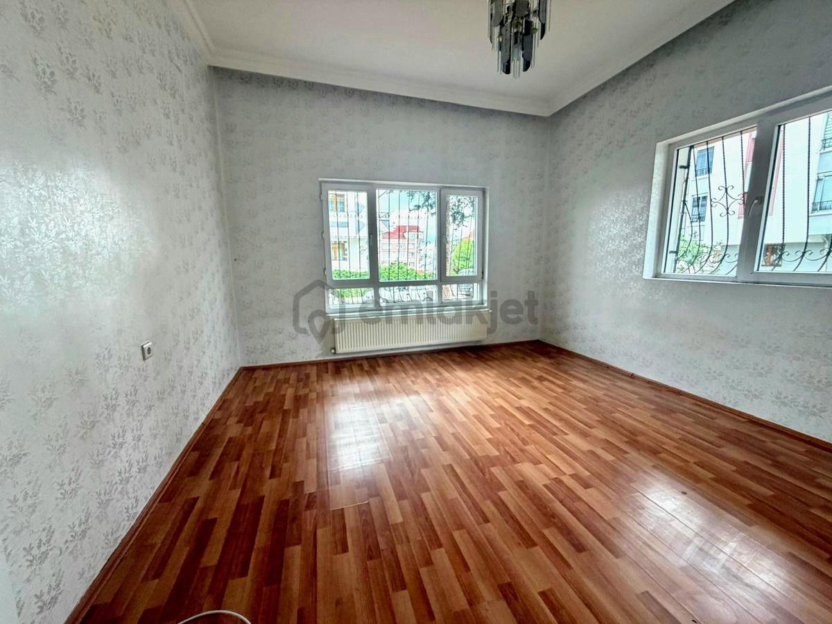Etimesgut Elvan Mah Köşe Başı Ön Cephe Balkonlu 2+1 - 8