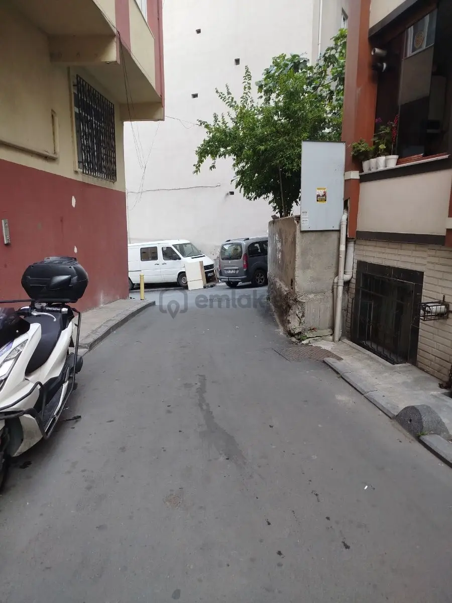 Kaptan Paşa Mah Yeni Binada Satılık Temiz 2+1 - 7