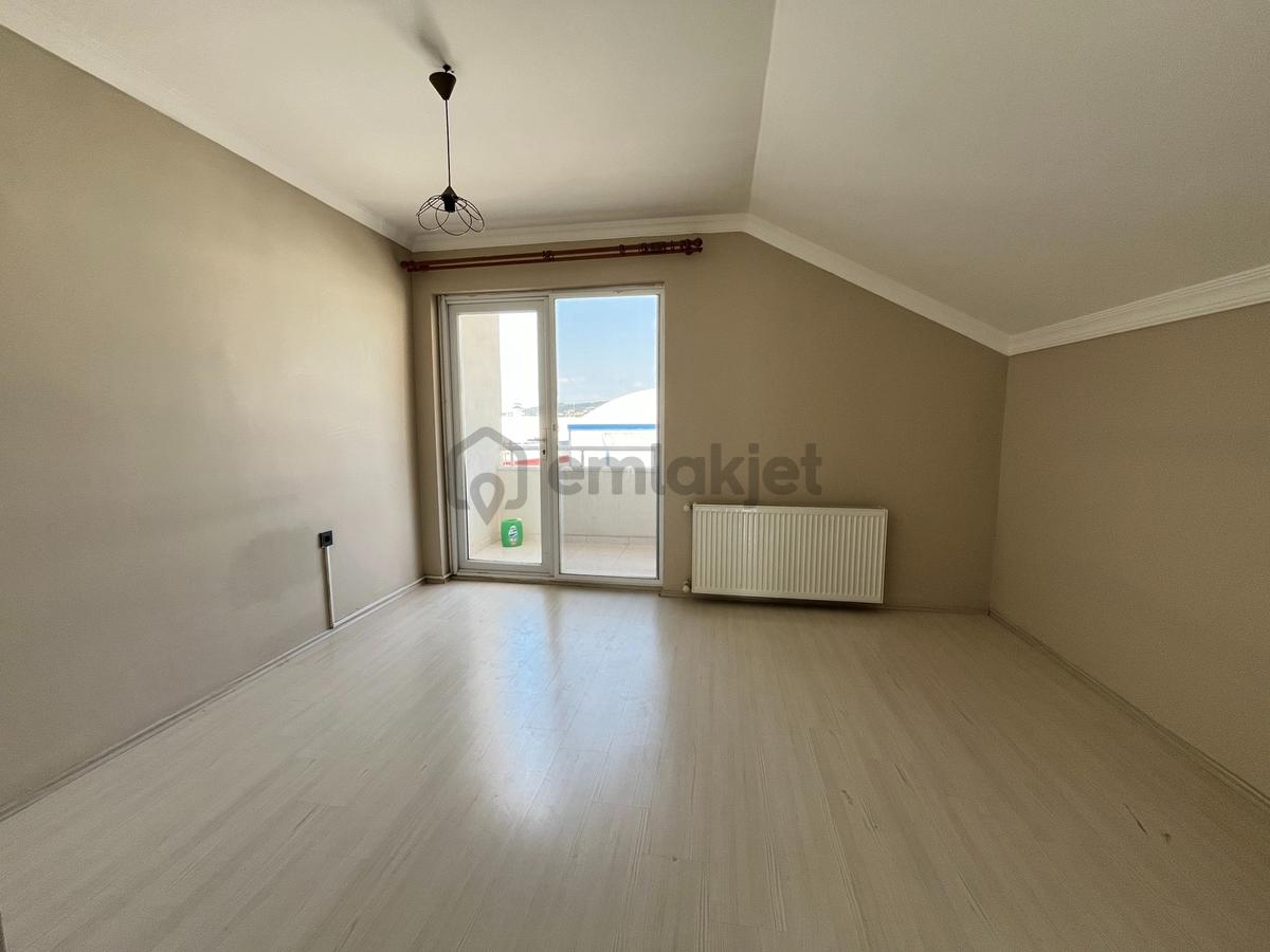 Nilüfer Çalı Mahallesinde Ferah 4+1 Dubleks | Çift Balkon - 13