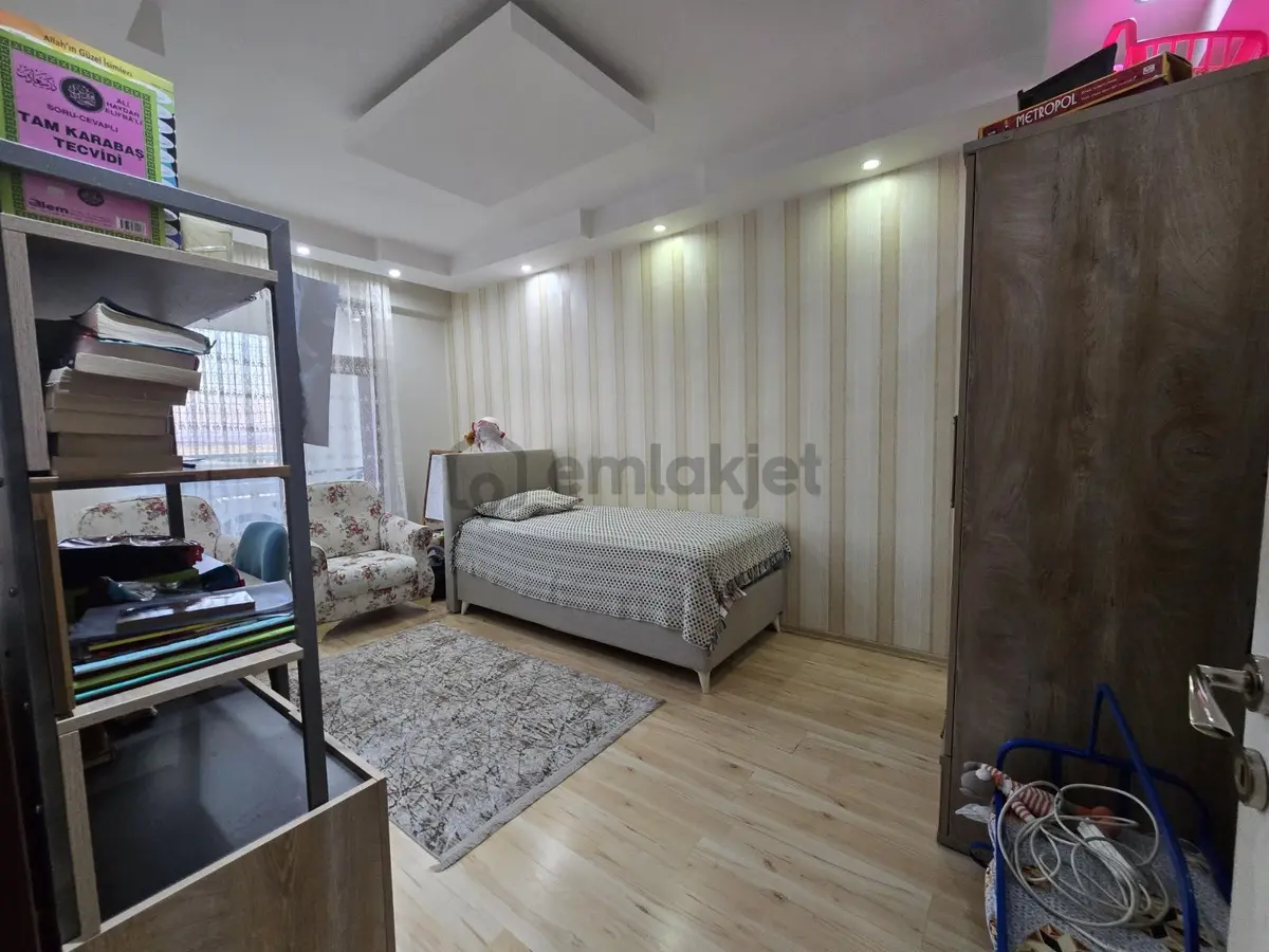 Bağcılar Bölgesinde Satılık 3+1 Daire - 32