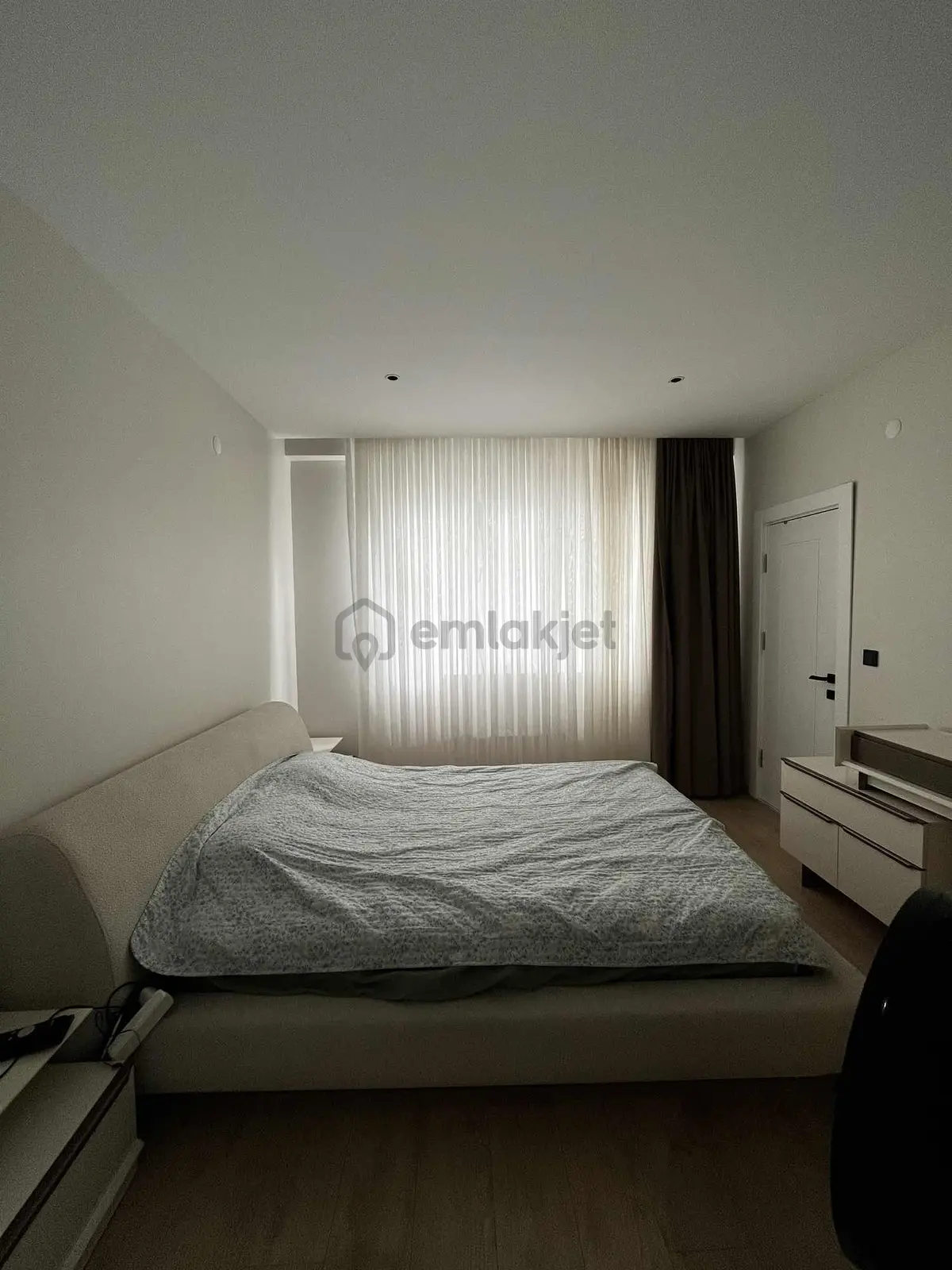 Karacaibrahim Mahallesi Arakat 2+1 Kiralık Daire - 9