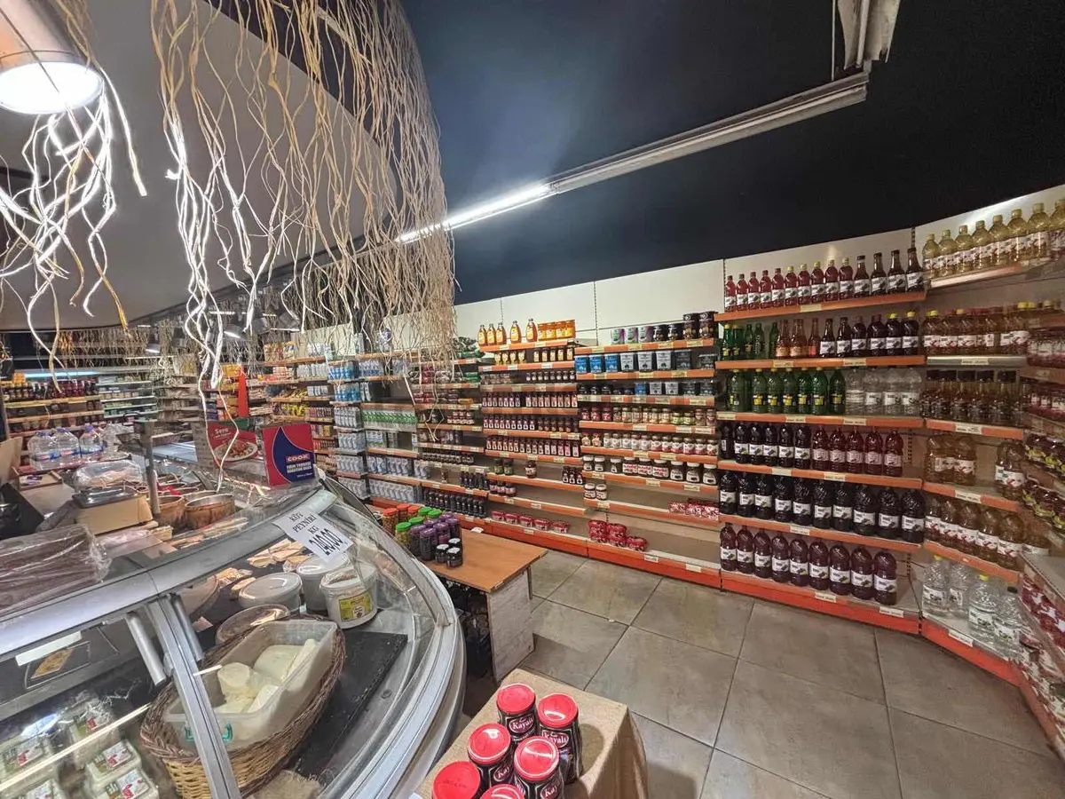 Devren Satilik Market / K.cekmece Caddeye Yakin - 18
